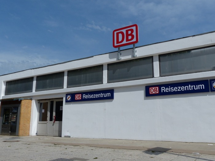 DB Reisezentrum  · Holstenplatz · Elmshorn | Bild 1/1