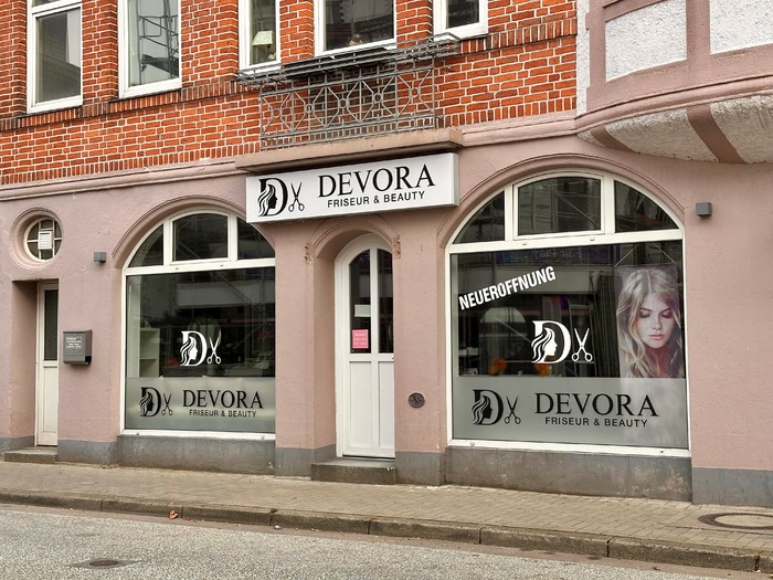 Devora Friseur & Beauty · Flamweg · Elmshorn | Bild 1/1 | MRS. Glow · Außenansicht | Flamweg 2