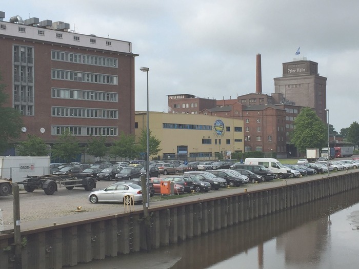 Parkplatz Südufer · Parkplatz-Übersicht · Elmshorn | Bild 1/2