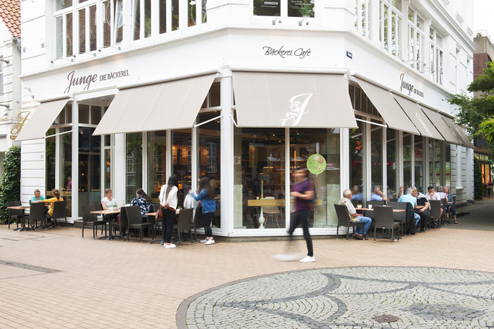 Junge Die Backerei Backwaren Belegte Brotchen Kaffee City Elmshorn